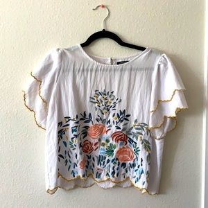Hachi Chile Embroided Cropped Floral Top